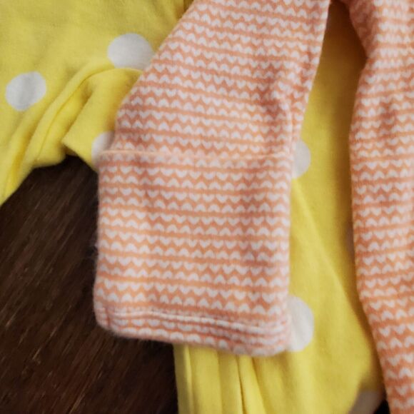 Lot of 4 Carter's NB Girls O mo Zip Rompers Stripes, Elegant, Sheep & Butterfly - Picture 8 of 12